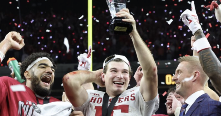 Fernando Mendoza levanta el Trofeo Heisman 2025 como primer ganador cubano-americano en 33 años