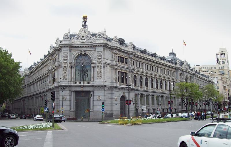 Gráfico del Ibex 35 rompiendo su récord histórico en 17.650 puntos en enero 2026 con banca y energía liderando