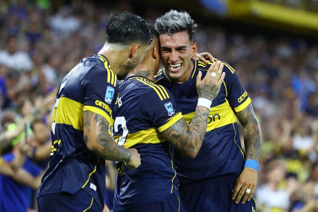 Nicolás Di Lollo celebra su gol de cabeza en un córner ante Riestra, reflejando la dependencia de Boca de la pelota parada en 2026