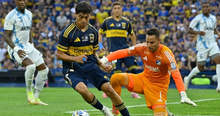 Jugadores de Boca frustrados tras fallar 17 remates en partido sin goles, reflejo de la crisis ofensiva