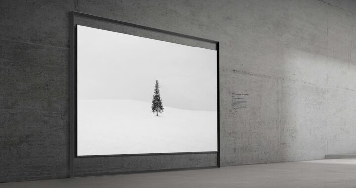 Televisor Samsung de 130 pulgadas con pantalla Micro RGB en exhibición futurista