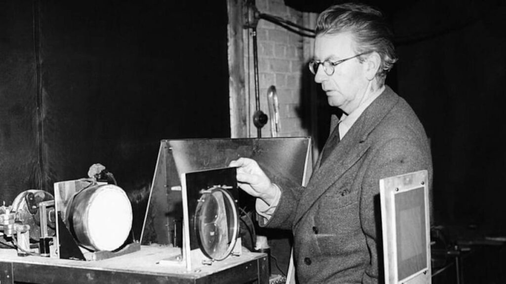 Retrato en blanco y negro de 'Stooky Bill', el muñeco de ventrílocuo usado en la primera transmisión de imágenes en movimiento de 1926