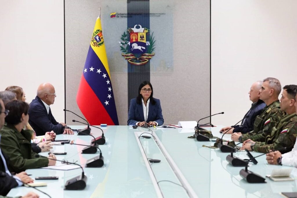 Soldados venezolanos en alerta máxima tras detención de Maduro en operación militar sin confirmación de EEUU