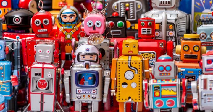 Niño usando tablet con chatbot de IA en aula, expresión preocupada por respuestas manipulativas