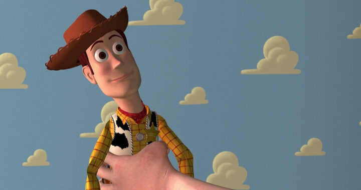 Fotograma original de Toy Story mostrando a Woody y Buzz con los píxeles visibles, renderizado en ordenadores de los 90 con tecnología pionera