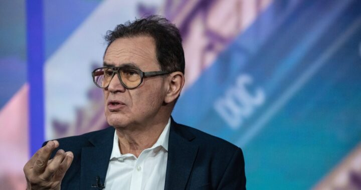 Nouriel Roubini en entrevista sobre el impacto de la IA en el crecimiento económico de EE.UU. frente a riesgos políticos