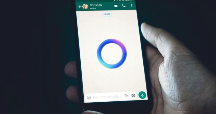 Captura de WhatsApp mostrando el círculo azul de Meta AI con opción para ocultarlo y proteger privacidad