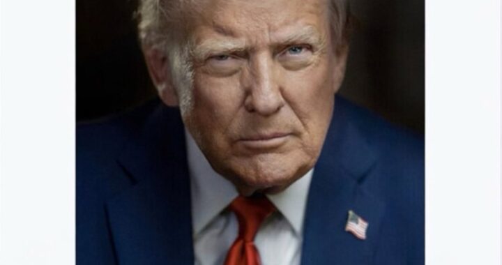 Captura de pantalla editada de Wikipedia mostrando a Trump como 'presidente interino de Venezuela' con datos falsos de 2024