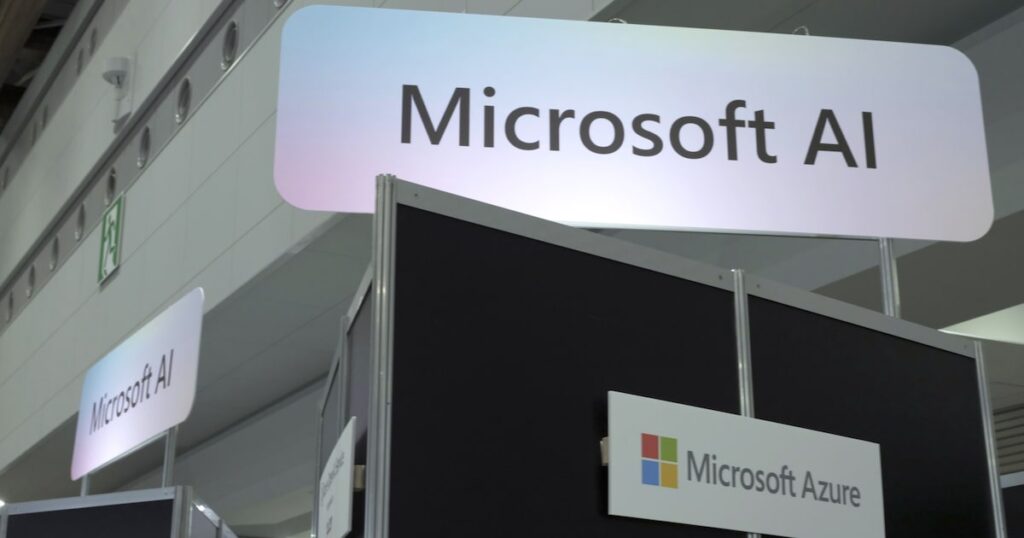 Gráfico de caída bursátil de Microsoft y Amazon por gasto récord en CapEx para IA en 2026