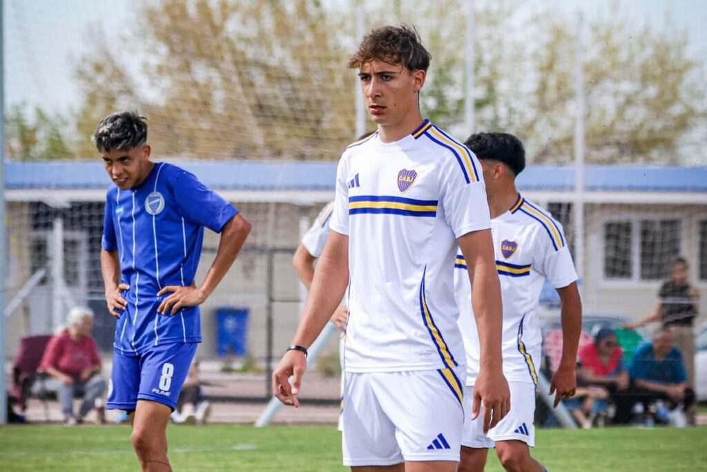 Milton Pereyra, ex goleador de Boca de 17 años, firma con el Napoli usando la patria potestad