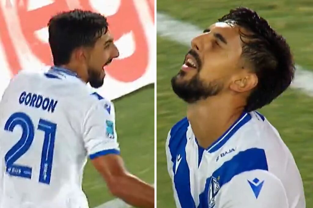 Jano Gordon con las manos en la cabeza tras marcar un autogol en Vélez vs Independiente, Libertadores 2026
