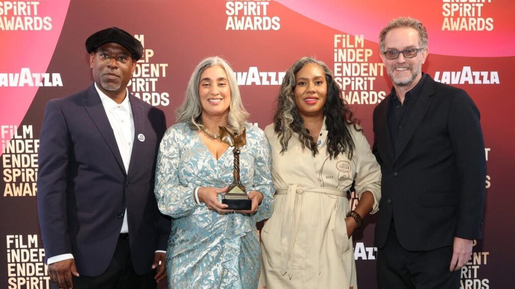 Cartel de los 4 documentales nominados al Oscar 2026 que exponen racismo, armas y cárceles en EE.UU.