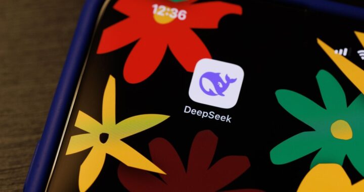 Pantalla de error de DeepSeek durante su caída histórica de 7 horas en 2026