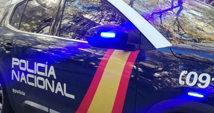 Vista aérea del puente de sa Riera en Palma, sin barreras antisuicidio y con 12 metros de altura sobre el cauce seco
