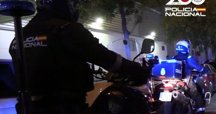 Cadena de oro rota en el suelo tras robo violento en Palma de Mallorca