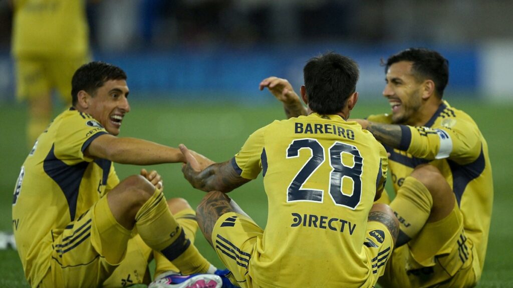 Leandro Paredes celebra su gol en el debut de Boca en la Copa Libertadores 2026, con 10 partidos invicto