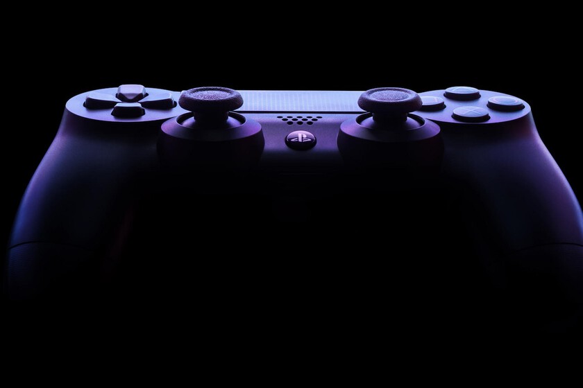 Consola PS6 con diseño futurista y etiqueta de precio de 999 dólares en primer plano