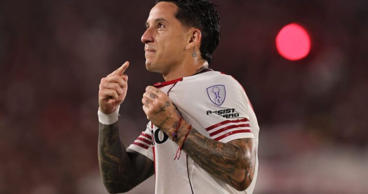 Driussi celebra su gol mientras Vera y Quintero abandonan lesionados en el Monumental, ensombreciendo el clásico