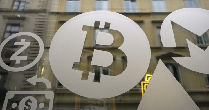 Gráfico de ataque cibernético con IA mostrando robos de 600 millones en criptomonedas y logos de DeFi afectados