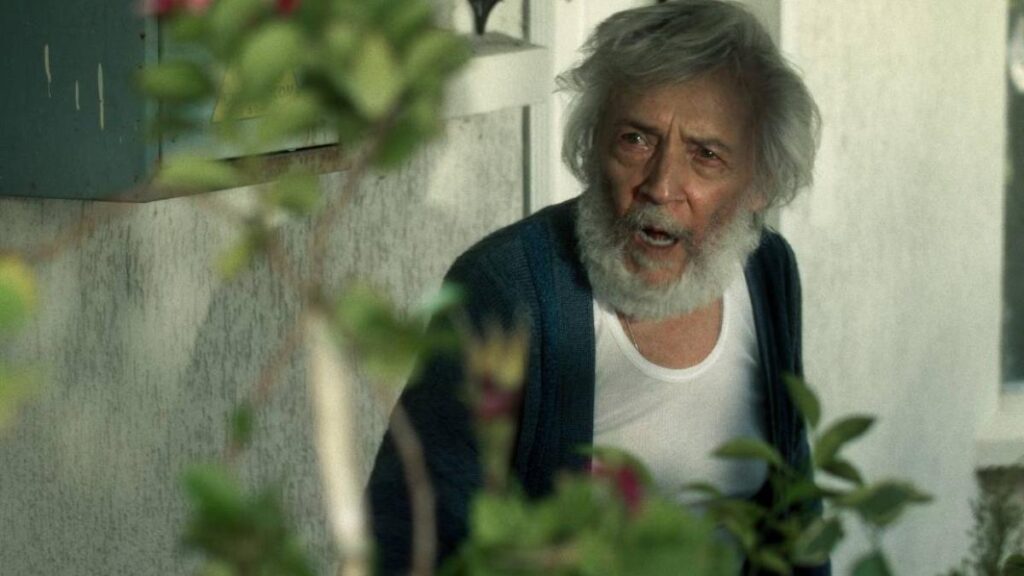 Cartel del reestreno de 'Viejos malditos' con Jaime Bonelli en su papel icónico de Don Pepe, símbolo de la vejez marginada en Ecuador