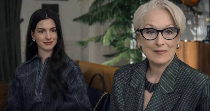 Meryl Streep como Miranda Priestly en cartel de 'El Diablo Viste a la Moda 2' con fondo de revistas y luces de Broadway