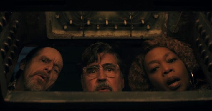 Alfred Molina como Sam Cooper en 'The Boroughs', la serie #1 de Netflix avalada por Stephen King