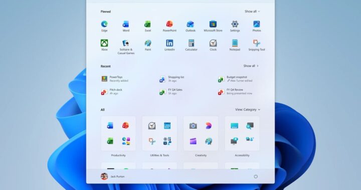 Captura de Windows 11 mostrando barra de tareas lateral y menú Inicio redimensionado con opciones de personalización activas
