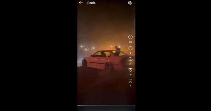 Agentes de la Guardia Civil interviniendo vehículos modificados en una redada contra carreras ilegales a 200 km/h