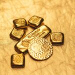 El oro se deja un 2% tras el aviso iraní sobre Ormuz