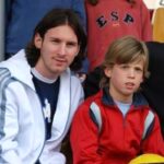 Dani Olmo con la camiseta número 10 de España sonriendo, soñando con enfrentar a Messi en el Mundial