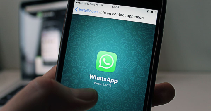 Pantalla de WhatsApp mostrando alerta de 10 segundos antes de chatear con un número desconocido