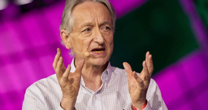Geoffrey Hinton, Nobel de Física 2024, alerta con gesto serio sobre los riesgos de la IA descontrolada en conferencia global
