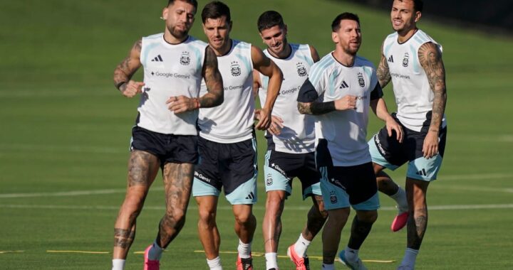 Messi, De Paul, Otamendi y Paredes en entrenamiento de Argentina mostrando liderazgo y unidad