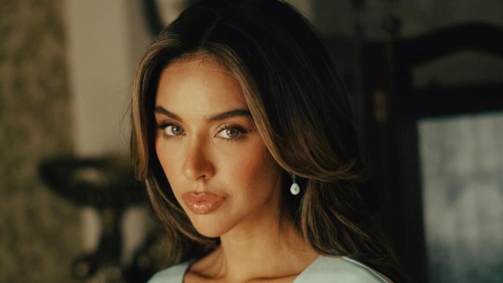 Nadia Mejía Miss Universo Ecuador en el aeropuerto de Guayaquil durante el ataque armado del 17 de junio de 2026