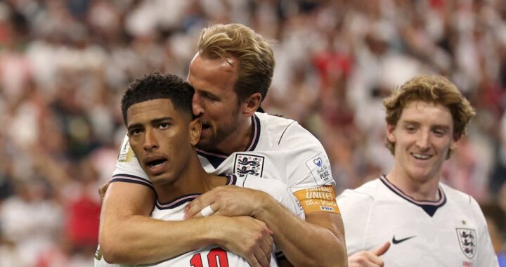 Jude Bellingham celebra su gol que pone a Inglaterra en ventaja frente a Croacia en Dallas