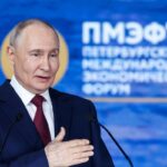 Vladimir Putin en rueda de prensa con gesto serio tras anunciar rechazo a diálogo con Zelenski y apoyo total a tropas rusas