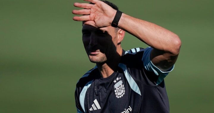 Scaloni observa a jugadores lesionados de Argentina en entrenamiento previo al Mundial 2026