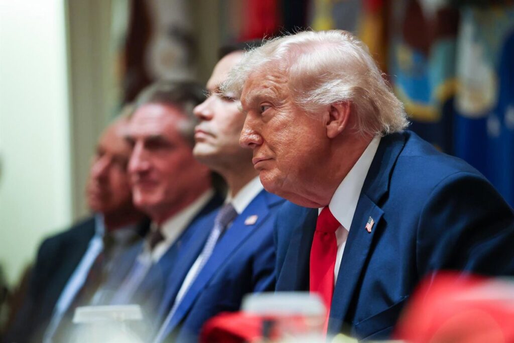 Donald Trump en conversación tensa con Benjamin Netanyahu tras bombardeo israelí en el barrio de Dahiya en Beirut