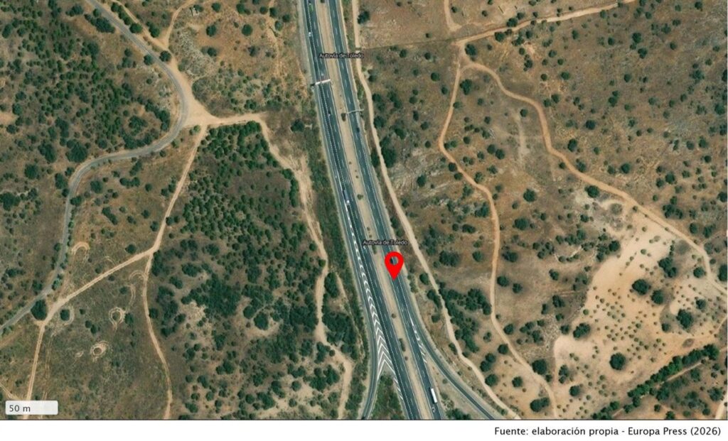Vehículos de emergencia en el km 76 de la A-42 tras choque con bebé herido de 5 meses