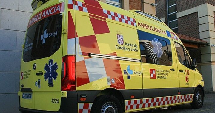 Carretera LE-412 en León con presencia de ciclistas y camión tras accidente mortal a las 21:48 horas