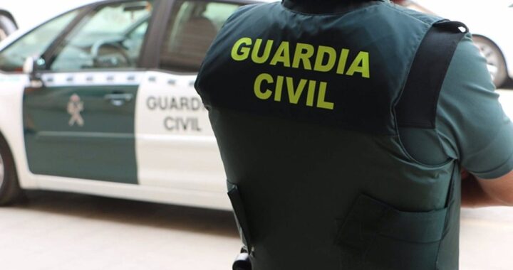 Escena del tiroteo en Carmona con presencia policial tras herido grave por disparos