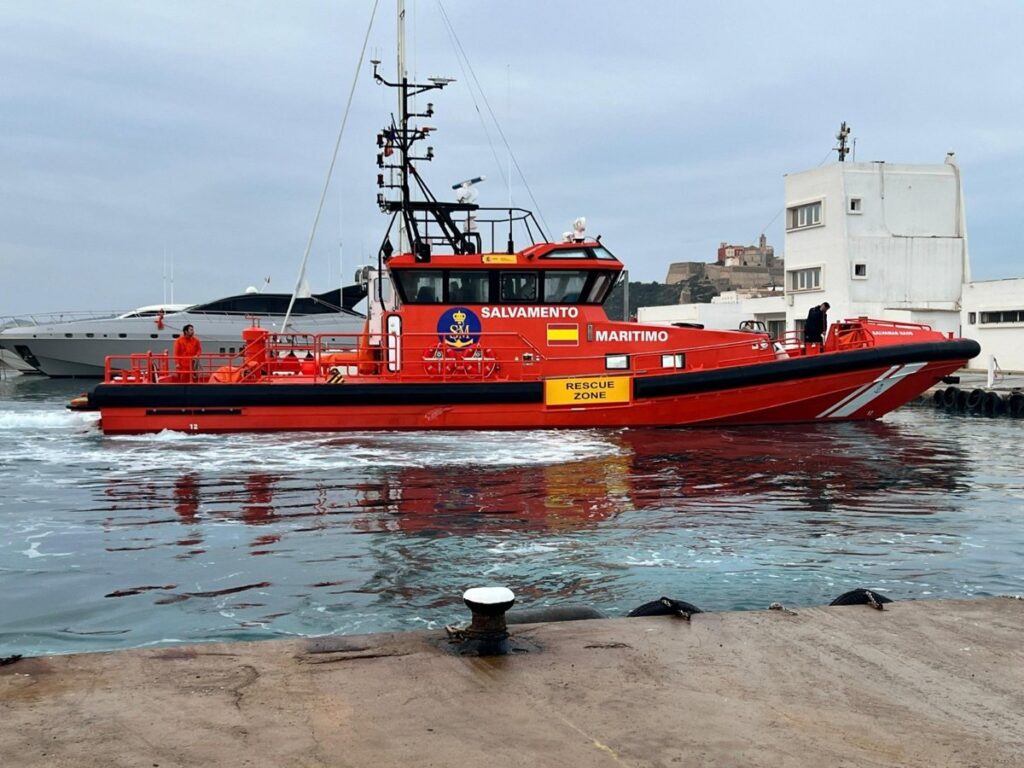 Operativo de interceptación de 43 migrantes magrebíes en tres embarcaciones en las costas de Baleares