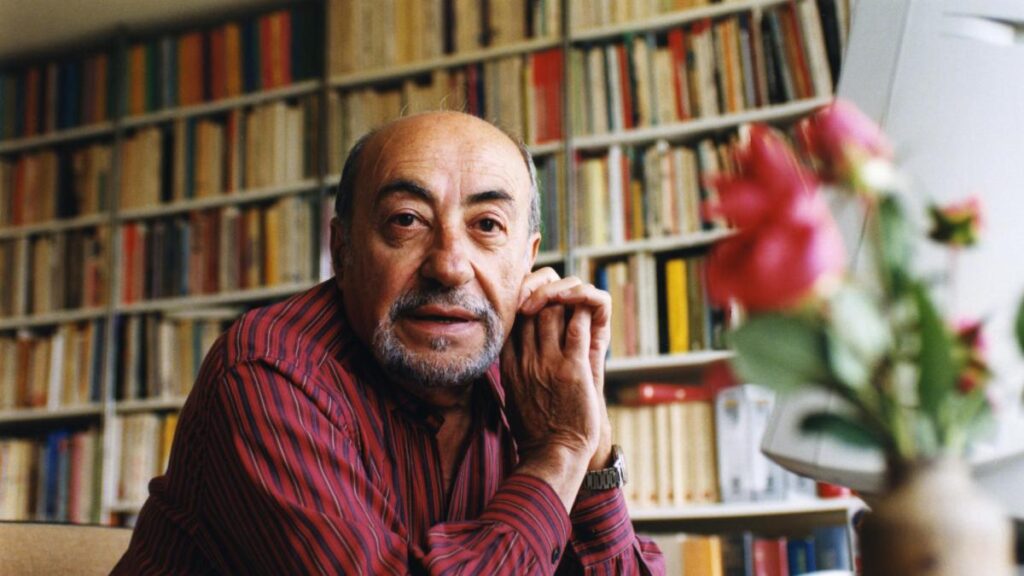 Fotografía de Jorge Enrique Adoum, poeta ecuatoriano que retrató las desigualdades de su país