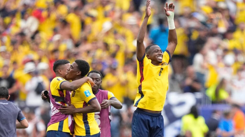 Celebración de Ecuador tras remontar a Alemania y lograr la clasificación histórica en el fútbol