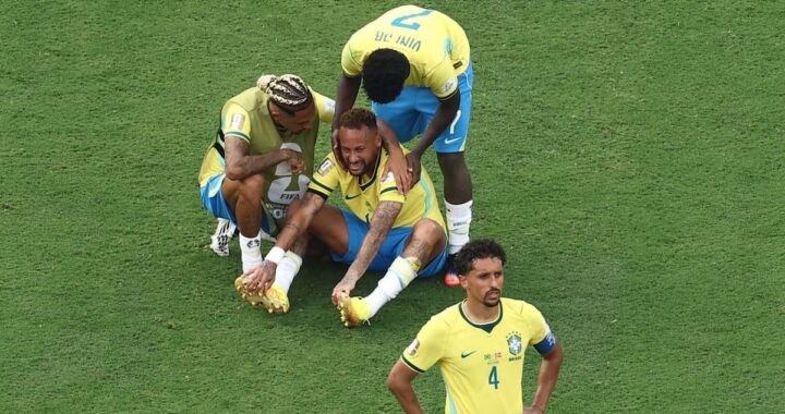 Erling Haaland celebra su segundo gol con Noruega mientras Brasil sufre la eliminación en octavos del Mundial