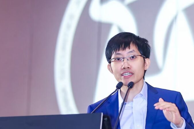 Fundador de DeepSeek se convierte en el creador de modelos de IA más rico del mundo