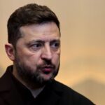 Volodimir Zelenski en ruinas de Kiev tras ataque ruso pidiendo refuerzos en defensa antiaérea