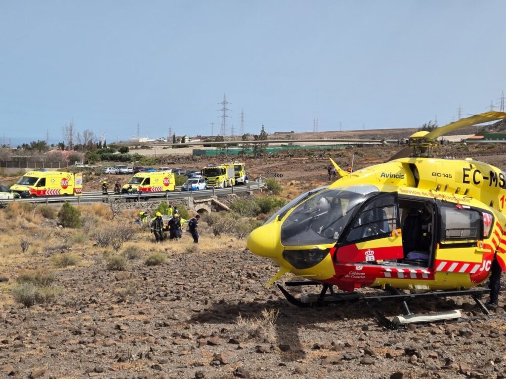 Herido grave un motorista de 28 años tras sufrir una caída en Santa Lucía de Tirajana (Gran Canaria)