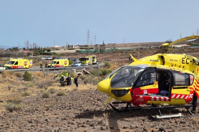 Herido grave un motorista de 28 años tras sufrir una caída en Santa Lucía de Tirajana (Gran Canaria)