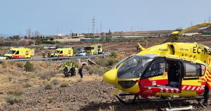 Herido grave un motorista de 28 años tras sufrir una caída en Santa Lucía de Tirajana (Gran Canaria)